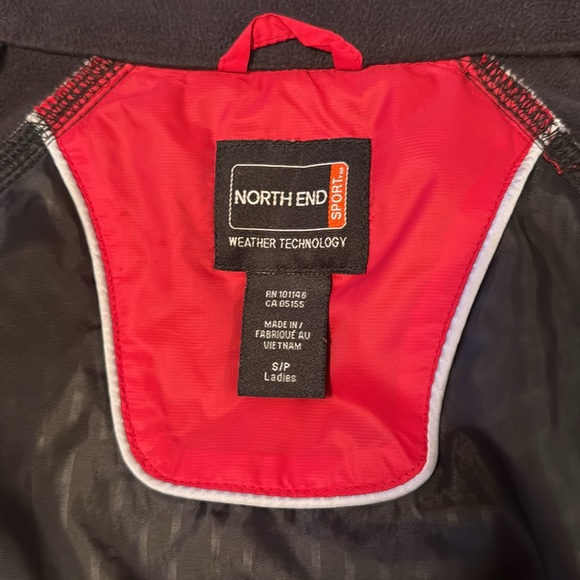 North end coat - Picture 6 of 9